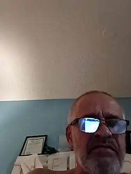 Snapshot of geilerschwanz64 chatting on January 29, 2025, 7:04 am geilerschwanz64 online show from January 29, 2025, 7:04 am