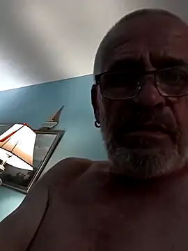 Snapshot of geilerschwanz64 chatting on March 10, 2025, 3:45 am geilerschwanz64 online show from March 10, 2025, 3:45 am