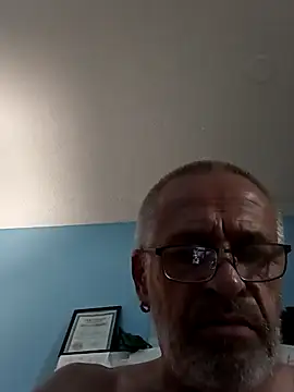 Snapshot of geilerschwanz64 chatting on March 19, 2025, 7:51 am geilerschwanz64 online show from March 19, 2025, 7:51 am