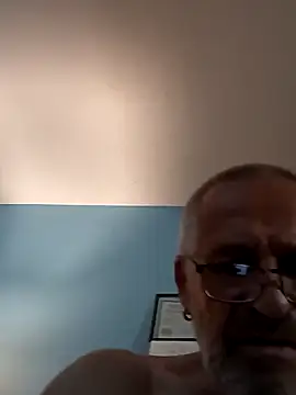 Snapshot of geilerschwanz64 chatting on March 21, 2025, 10:50 am geilerschwanz64 online show from March 21, 2025, 10:50 am