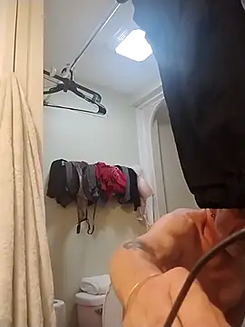 Snapshot of geilerschwanz64 chatting on November 6, 2025, 6:36 am geilerschwanz64 online show from November 6, 2025, 6:36 am