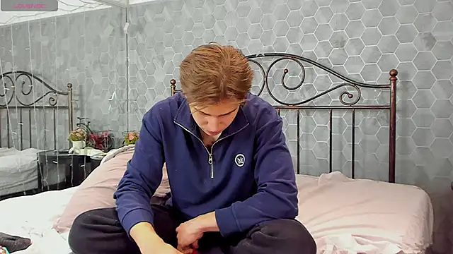 Snapshot of Marcus_Swampov chatting on December 7, 2024, 7:16 am Marcus Swampov online show from December 7, 2024, 7:16 am