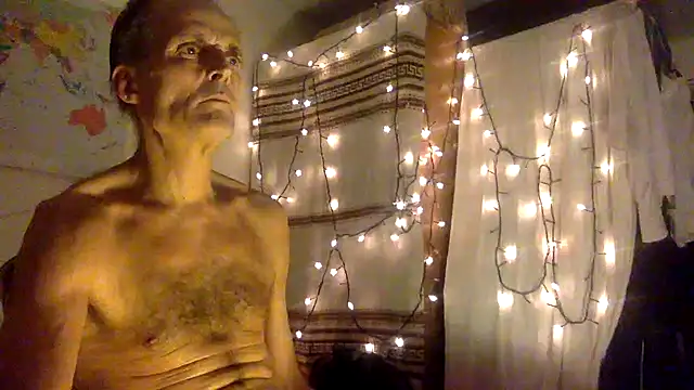 TowaFreespirit online show from December 5, 2024, 10:34 pm