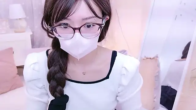 Snapshot of NAMI_s2 chatting on September 11, 2025, 1:55 pm NAMI s2 online show from September 11, 2025, 1:55 pm