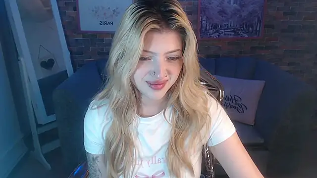 Kitty fox b online show from January 10, 2025, 12:58 pm