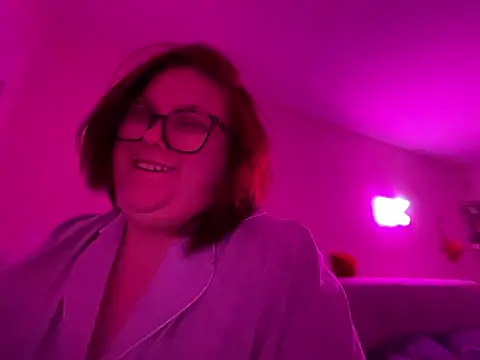 Snapshot of Tallulah-mae-xoxox chatting on February 4, 2025, 10:02 pm Tallulah-mae-xoxox online show from February 4, 2025, 10:02 pm