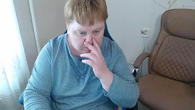 Limonka-Fire online show from May 12, 2026, 8:22 am