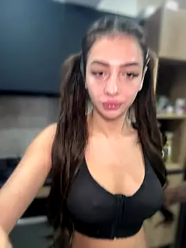 LaraVegas  online show from October 14, 2025, 5:08 am