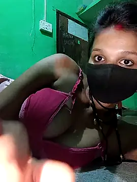 Snapshot of Hoty_girl_143 chatting on February 12, 2026, 5:13 am Hoty girl 143 online show from February 12, 2026, 5:13 am