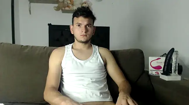 Snapshot of Latin_Boy24 chatting on March 2, 2025, 4:21 pm Latin Boy24 online show from March 2, 2025, 4:21 pm