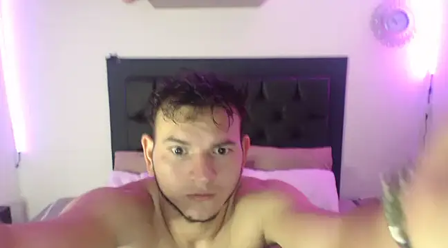 Snapshot of Latin_Boy24 chatting on March 14, 2025, 6:29 pm Latin Boy24 online show from March 14, 2025, 6:29 pm