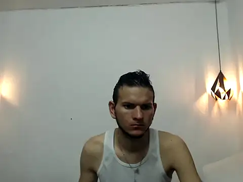 Snapshot of Latin_Boy24 chatting on September 18, 2025, 5:26 pm Latin Boy24 online show from September 18, 2025, 5:26 pm