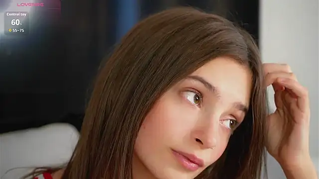 Snapshot of EvaLung777 chatting on October 13, 2025, 10:48 am EvaLung777 online show from October 13, 2025, 10:48 am