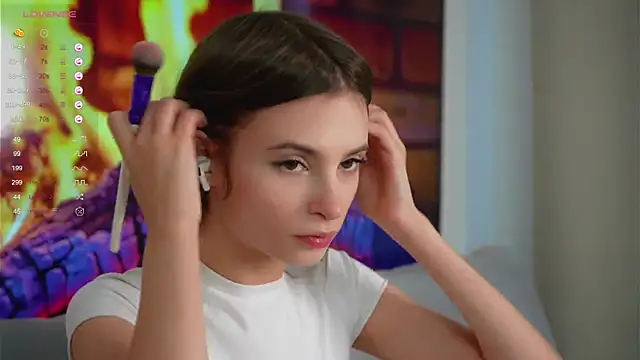 Snapshot of EvaLung777 chatting on October 28, 2025, 9:13 am EvaLung777 online show from October 28, 2025, 9:13 am