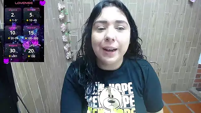 solyeria online show from February 21, 2025, 1:55 am