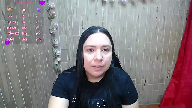 solyeria online show from November 14, 2025, 1:37 am