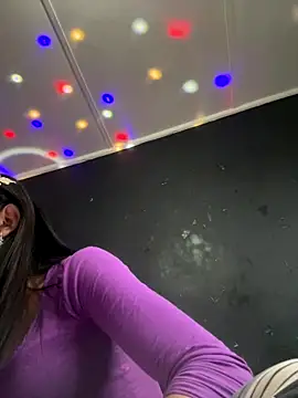 Snapshot of Isa_bellats_95 chatting on November 14, 2025, 12:26 pm Isa bellats 95 online show from November 14, 2025, 12:26 pm