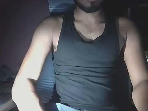 Snapshot of KissesBoyAD chatting on October 23, 2025, 7:01 pm KissesBoyAD online show from October 23, 2025, 7:01 pm