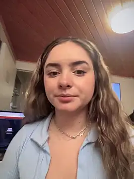 imlindapink online show from December 4, 2025, 3:32 pm