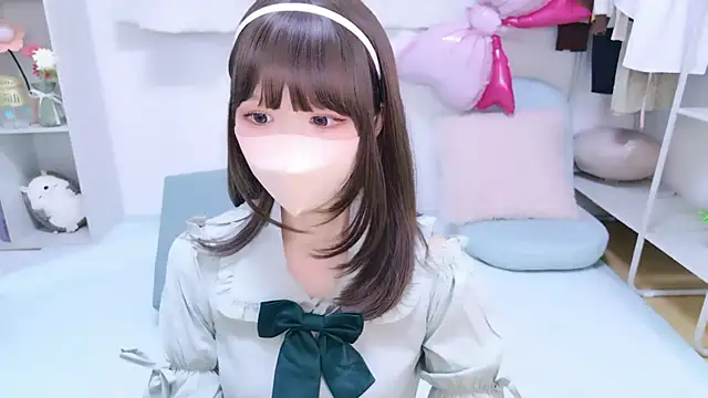328 mitsuha online show from May 4, 2026, 11:17 am
