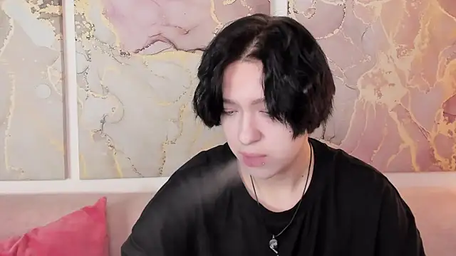 fiamoory online show from October 1, 2025, 1:44 am