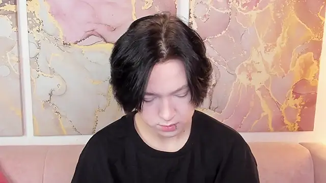 fiamoory online show from October 12, 2025, 1:26 am