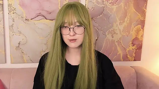 fiamoory online show from October 16, 2025, 1:28 am