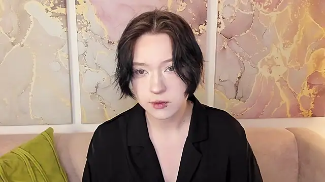 fiamoory online show from November 27, 2025, 12:13 am