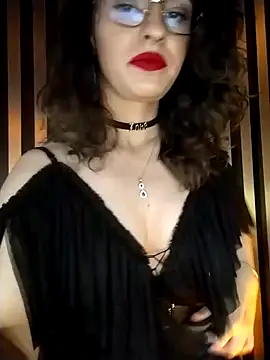 saidaskye online show from February 13, 2025, 9:49 pm