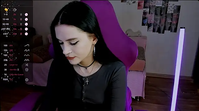 Snapshot of Molly_Crystall chatting on March 14, 2025, 7:37 am Molly Crystall online show from March 14, 2025, 7:37 am