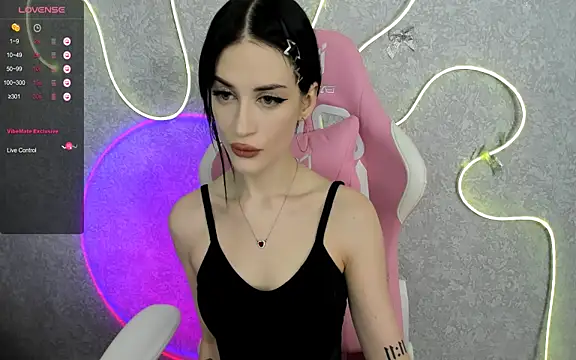 Molly Crystall online show from March 30, 2026, 3:51 am