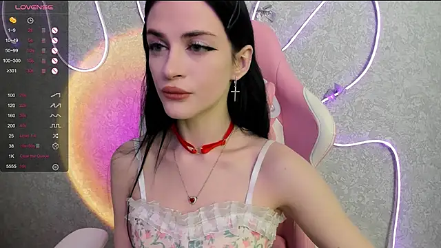 Molly Crystall online show from May 31, 2026, 3:26 am
