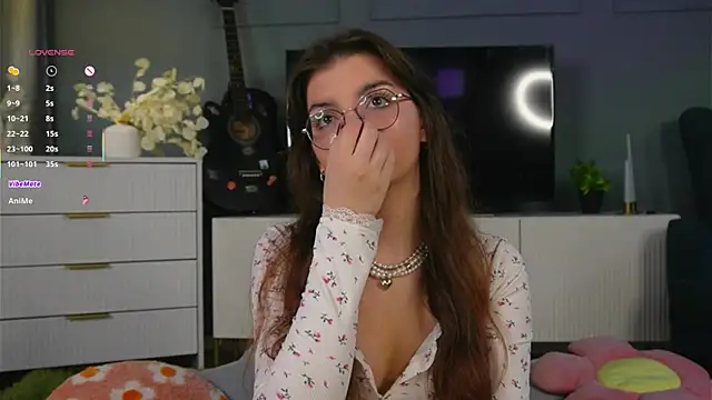 Snapshot of FlairEdgin chatting on October 14, 2025, 7:14 pm FlairEdgin online show from October 14, 2025, 7:14 pm