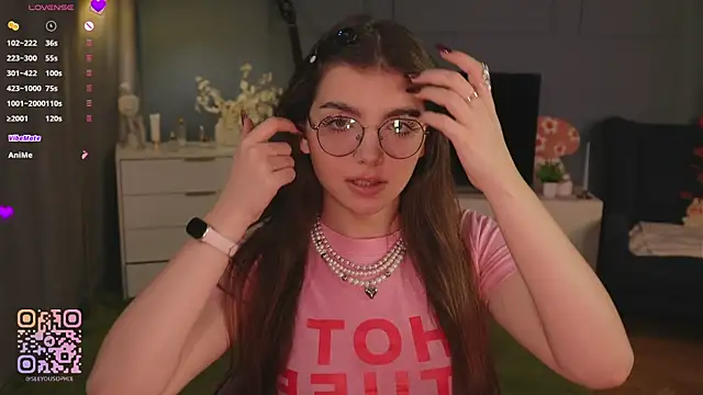 Snapshot of FlairEdgin chatting on November 8, 2025, 7:12 pm FlairEdgin online show from November 8, 2025, 7:12 pm