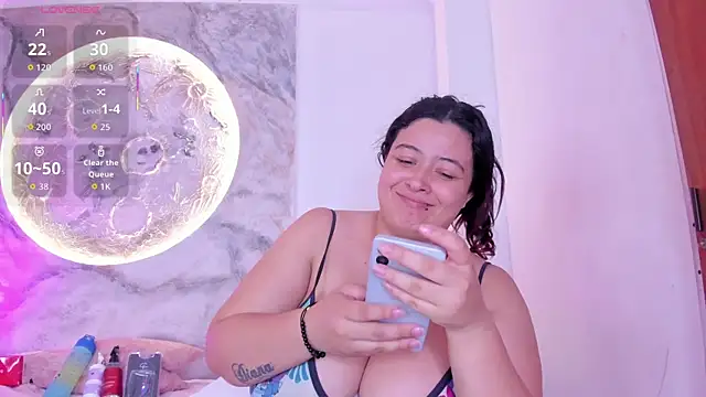 JulietaKane online show from January 15, 2026, 5:01 am