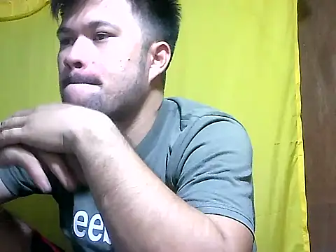 Snapshot of HairyHottestpinoyHandsome chatting on July 9, 2026, 12:42 pm HairyHottestpinoyHandsome online show from July 9, 2026, 12:42 pm