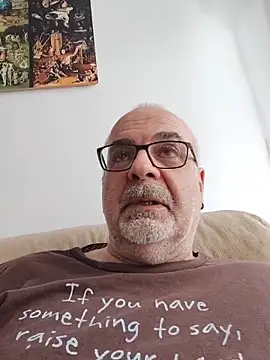 Snapshot of Satiro_Sevilla chatting on November 9, 2025, 2:59 pm Satiro Sevilla online show from November 9, 2025, 2:59 pm