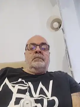 Snapshot of Satiro_Sevilla chatting on November 13, 2025, 9:08 am Satiro Sevilla online show from November 13, 2025, 9:08 am