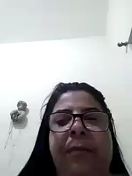 Snapshot of coroadelicia45 chatting on December 18, 2024, 7:15 am coroadelicia45 online show from December 18, 2024, 7:15 am