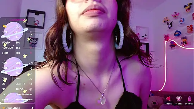 Snapshot of evie_cloud chatting on October 6, 2025, 9:23 pm evie cloud online show from October 6, 2025, 9:23 pm