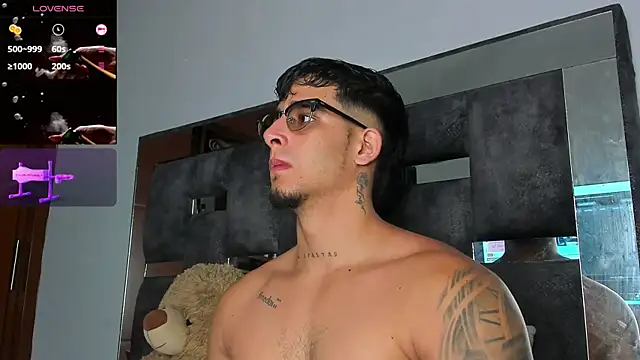 Snapshot of iamcamiloo_ chatting on October 1, 2025, 5:13 am iamcamiloo online show from October 1, 2025, 5:13 am