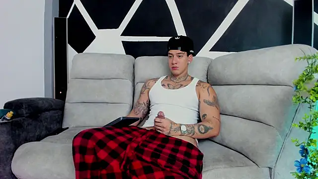 Snapshot of JUSTIN_FULLER1 chatting on November 8, 2025, 4:40 pm JUSTIN FULLER1 online show from November 8, 2025, 4:40 pm