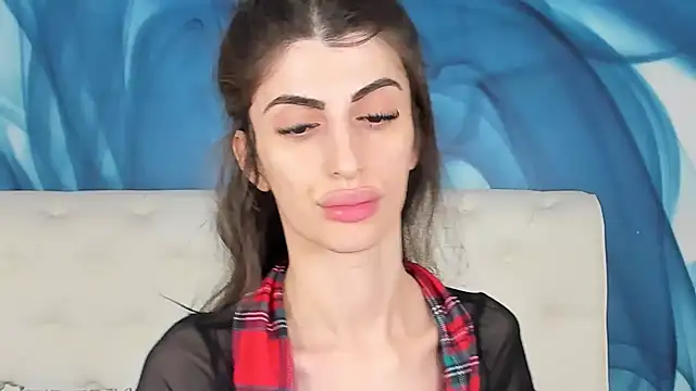 SkinnyDolly online show from November 16, 2025, 3:12 am