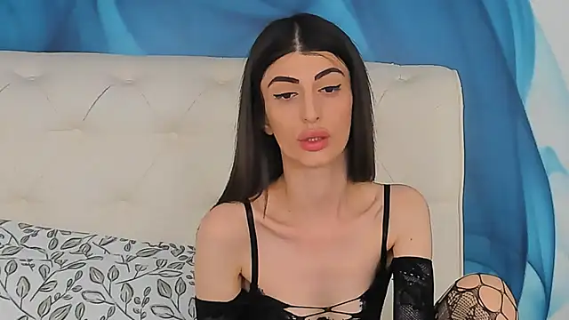 SkinnyDolly online show from May 24, 2026, 3:33 am