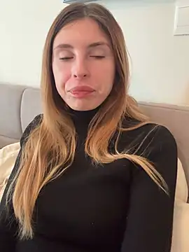 emma05 online show from February 24, 2026, 7:06 am