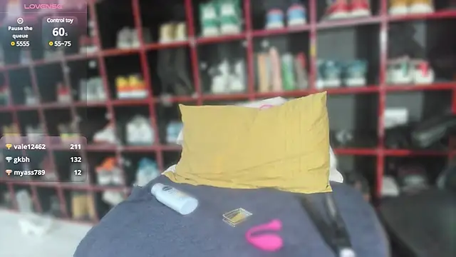 Snapshot of Indianbrownie chatting on December 4, 2024, 2:59 pm Indianbrownie online show from December 4, 2024, 2:59 pm