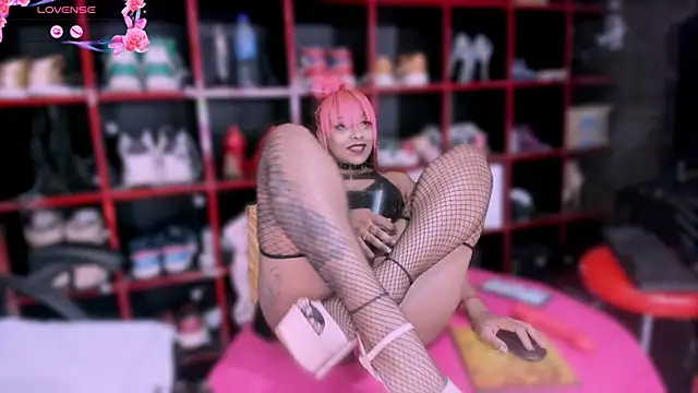 Snapshot of Indianbrownie chatting on December 18, 2024, 4:09 am Indianbrownie online show from December 18, 2024, 4:09 am