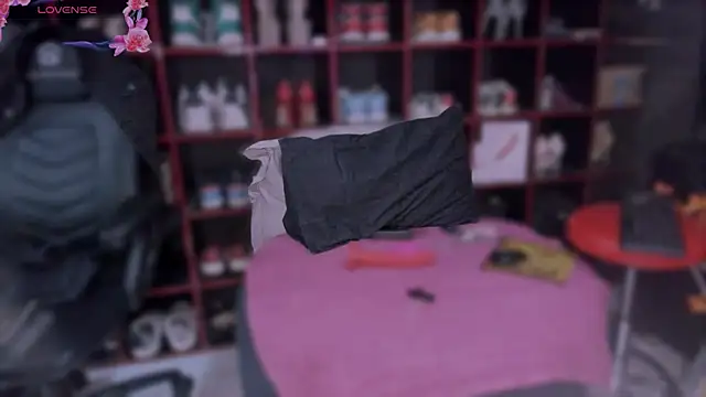 Snapshot of Indianbrownie chatting on December 23, 2024, 9:51 pm Indianbrownie online show from December 23, 2024, 9:51 pm