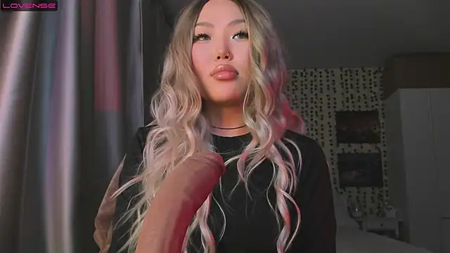 uko sa online show from December 2, 2025, 3:29 pm