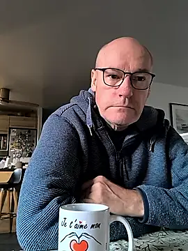 bogland33 online show from November 26, 2025, 7:42 am